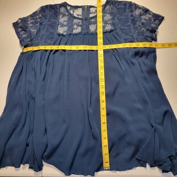 Altar'd State Blue Lace Peasant Blouse Top  Women's Medium Boho - Picture 9 of 9